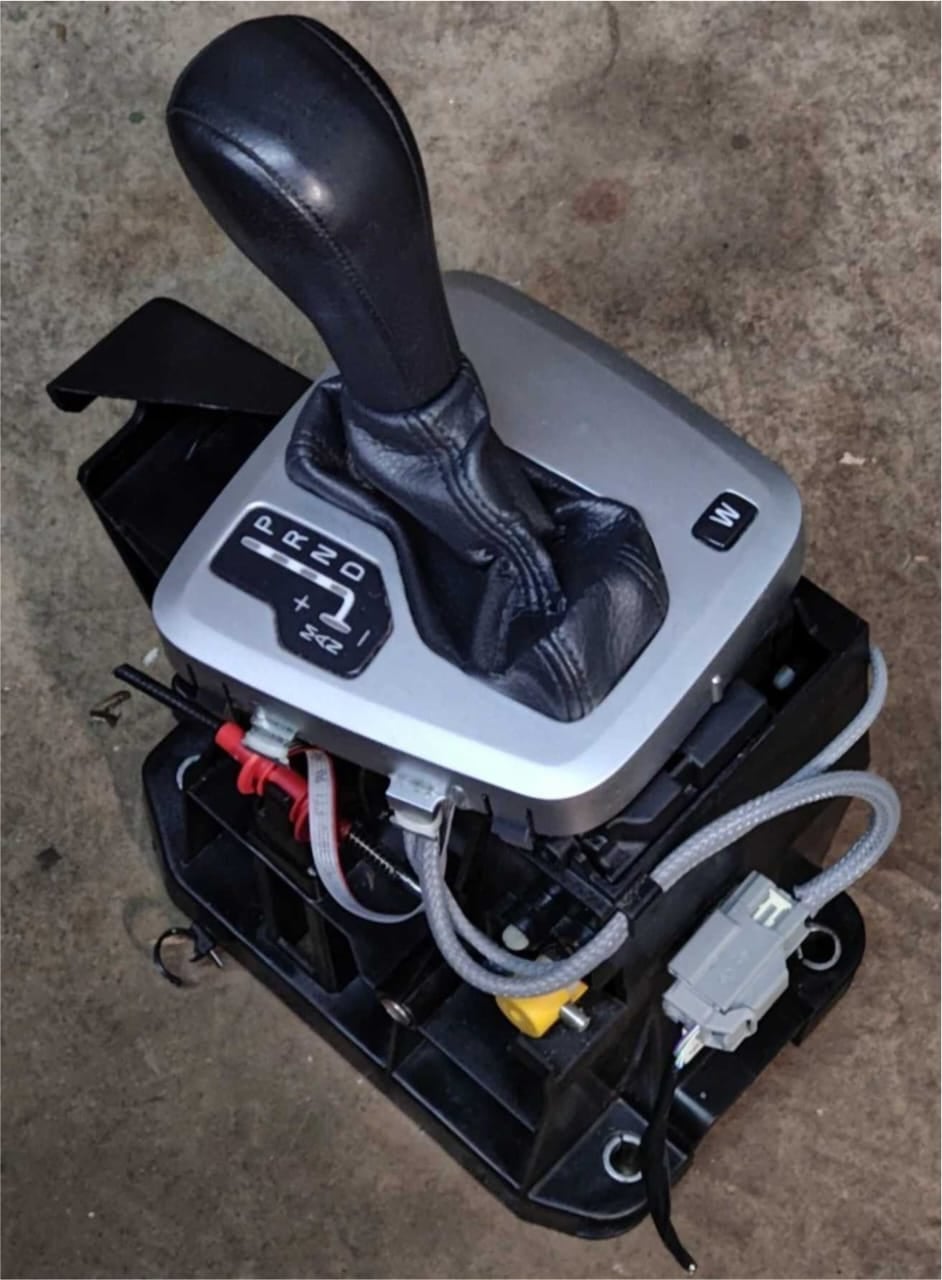 Volvo XC90 Gear Selector (3.2 / 5-Cylinder / 6-Cylinder)